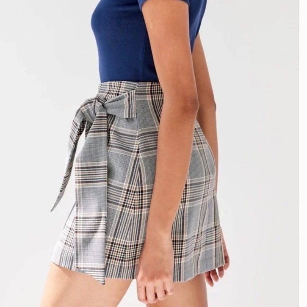 Aritzia Wilfred Mini doll plaid skirt w side tie
